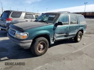 1997 Ford Explorer XL z VIN 1FMDU34X5VZA99430, wystawiony jako Copart lot #42211195 z przebiegiem 220 623 mil mil oraz Nie do naprawy • Non repairable. Historia ofert i sprzedaży dostępna na DreamBid. Obrazek 1.