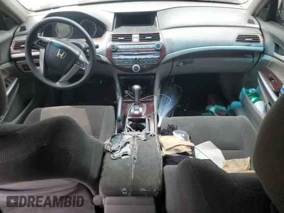 2009 Honda Accord EX with VIN 1HGCP367X9A013264, listed as a Copart auction lot 62683305 with 211,355 mi miles and Salvage title. Bid and sale history available at DreamBid. Image 8.