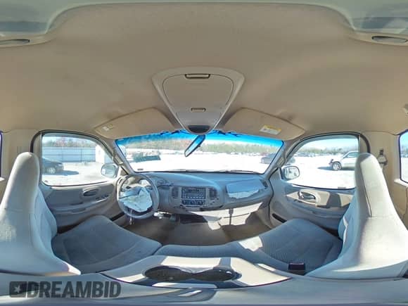 2001 Ford F-150 XL с VIN 1FTRF17W61NB93619, выставлен на аукционе Copart как лот 82192144 с пробегом 228 653 миль миль и Списание • Salvage title. История ставок и продаж доступна на DreamBid. Изображение 13.