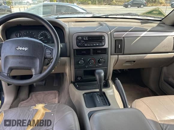 2004 Jeep Grand Cherokee Laredo z VIN 1J4GX48N24C436753, wystawiony jako Copart lot #48782585 z przebiegiem 114 035 mil mil oraz Czysty tytuł • Clean title. Historia ofert i sprzedaży dostępna na DreamBid. Obrazek 9.