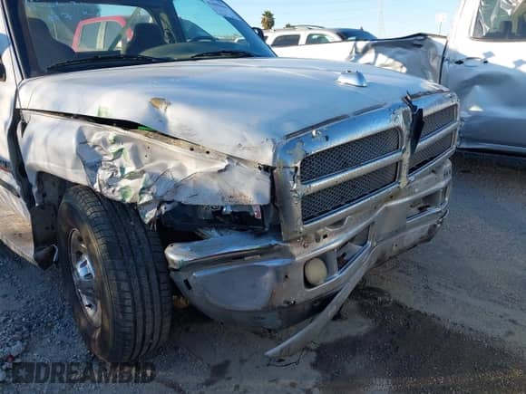 2001 Dodge RAM with VIN 3B7KC266X1M511169, listed as a IAAI auction lot 43080193 with 750,104 mi miles and . Bid and sale history available at DreamBid. Image 6.