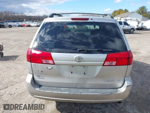2005 Toyota Sienna CE с VIN 5TDZA23C45S377456, выставлен на аукционе IAAI как лот 41666382 с пробегом 170 713 миль миль и . История ставок и продаж доступна на DreamBid. Изображение 16.