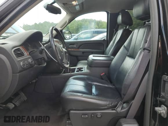 2011 Chevrolet Silverado 1500 LTZ with VIN 1GCRKTE37BZ426448, listed as a Copart auction lot 71725715 with 153,563 mi miles and Clean title. Bid and sale history available at DreamBid. Image 7.