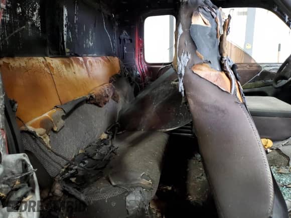 2000 Dodge 2500 с VIN 1B7KF23W1YJ164933, выставлен на аукционе Copart как лот 49051225 с пробегом Не указан миль и Списание • Salvage title. История ставок и продаж доступна на DreamBid. Изображение 10.