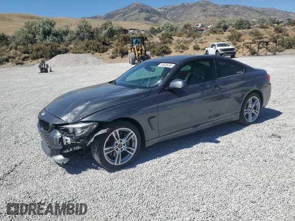 2018 BMW 4 Series 430i xDrive z VIN WBA4W5C54JAE43381, wystawiony jako Copart lot #63638495 z przebiegiem 86 274 mil mil oraz Szkoda całkowita • Salvage title. Historia ofert i sprzedaży dostępna na DreamBid. Obrazek 1.