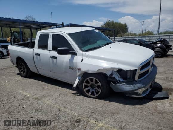 2016 Ram 1500 Tradesman z VIN 1C6RR7FT7GS142455, wystawiony jako Copart lot #63335105 z przebiegiem 122 161 mil mil oraz Szkoda całkowita • Salvage title. Historia ofert i sprzedaży dostępna na DreamBid. Obrazek 4.