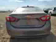 2017 Chevrolet Cruze LT с VIN 1G1BE5SM6H7183178, выставлен на аукционе Copart как лот 69460015 с пробегом 129 392 миль миль и Списание • Salvage title. История ставок и продаж доступна на DreamBid. Изображение 6.