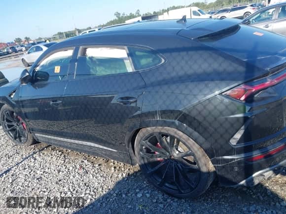 2020 Lamborghini Urus с VIN ZPBUA1ZL6LLA07712, выставлен на аукционе IAAI как лот 42273708 с пробегом 87 467 миль миль и . История ставок и продаж доступна на DreamBid. Изображение 14.