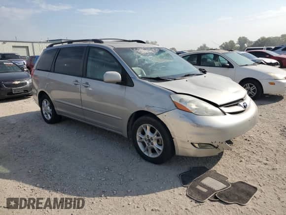 2006 Toyota Sienna XLE z VIN 5TDZA22C56S409978, wystawiony jako Copart lot #81127375 z przebiegiem 310 835 mil mil oraz Czysty tytuł • Clean title. Historia ofert i sprzedaży dostępna na DreamBid. Obrazek 4.