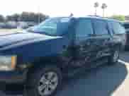 2007 Chevrolet Suburban z VIN 1GNFC16YX7R257071, wystawiony jako IAAI lot #41867224 z przebiegiem 203 385 mil mil oraz . Historia ofert i sprzedaży dostępna na DreamBid. Obrazek 6.