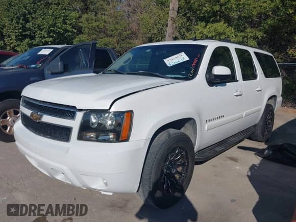2007 Chevrolet Suburban LTZ с VIN 1GNFK16387R280307, выставлен на аукционе IAAI как лот 43423631 с пробегом 264 246 миль миль и . История ставок и продаж доступна на DreamBid. Изображение 2.