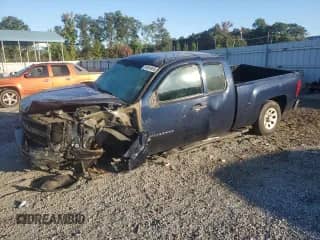 2011 Chevrolet Silverado 1500 Work Truck с VIN 1GCRCPEX9BZ182907, выставлен на аукционе Copart как лот 70494905 с пробегом Не указан миль и Списание • Salvage title. История ставок и продаж доступна на DreamBid. Изображение 1.