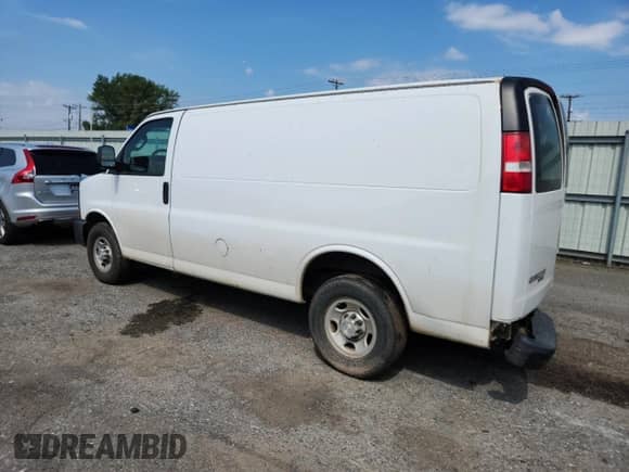 2016 Chevrolet Express Cargo с VIN 1GCWGAFF1G1307012, выставлен на аукционе Copart как лот 70891045 с пробегом 74 495 миль миль и Списание • Salvage title. История ставок и продаж доступна на DreamBid. Изображение 2.