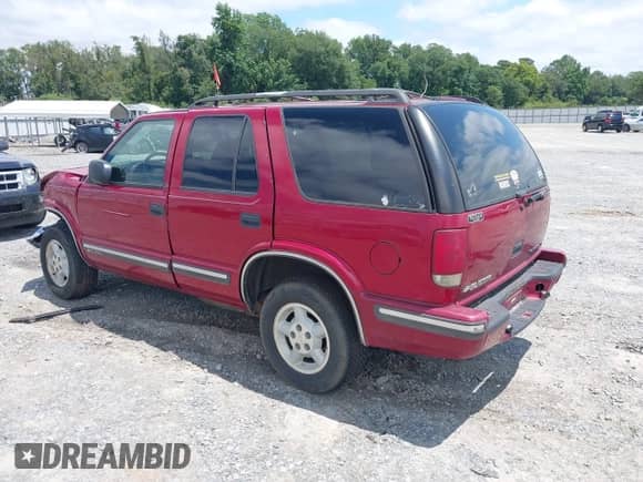 1999 Chevrolet Blazer LS with VIN 1GNDT13W0X2222414, listed as a IAAI auction lot 42936576 with 276,754 mi miles and . Bid and sale history available at DreamBid. Image 3.