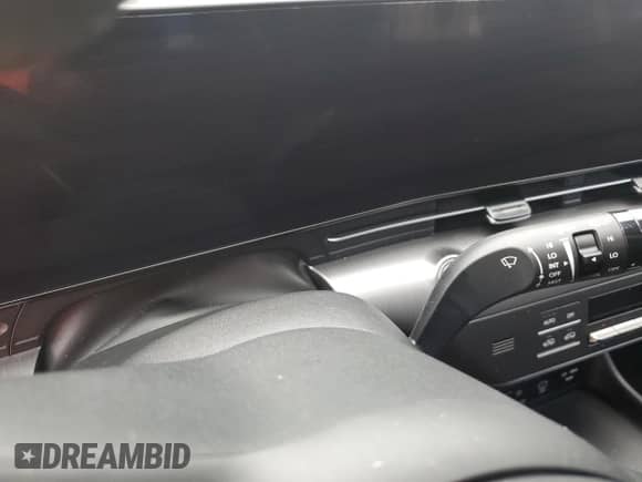 2024 Hyundai Kona SEL с VIN KM8HB3AB9RU087297, выставлен на аукционе Copart как лот 75121004 с пробегом 5 824 миль миль и На запчасти • Non repairable. История ставок и продаж доступна на DreamBid. Изображение 9.