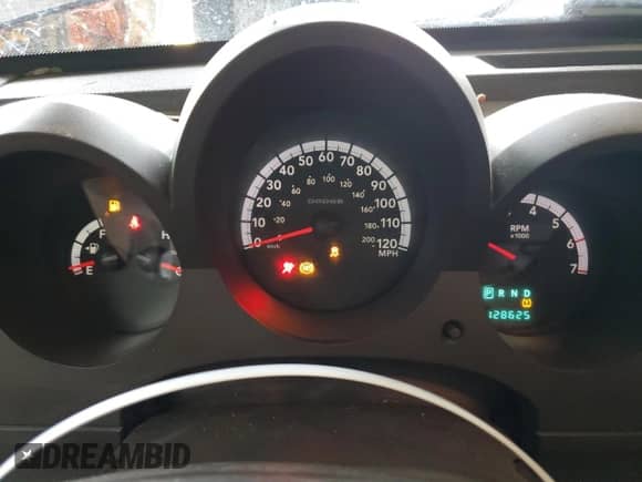 2011 Dodge Nitro Heat с VIN 1D4PU4GX1BW514326, выставлен на аукционе Copart как лот 76665834 с пробегом 128 625 миль миль и Чистый • Clean title. История ставок и продаж доступна на DreamBid. Изображение 9.