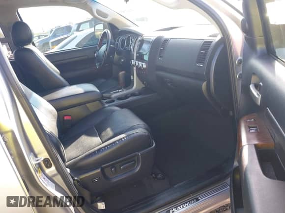 2010 Toyota Tundra Limited z VIN 5TFHY5F19AX138833, wystawiony jako IAAI lot #42047252 z przebiegiem 173 765 mil mil oraz . Historia ofert i sprzedaży dostępna na DreamBid. Obrazek 5.