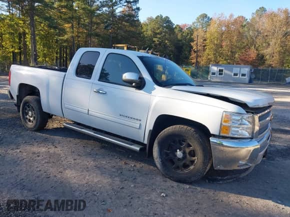 2012 Chevrolet Silverado 1500 LT с VIN 1GCRCSE09CZ305175, выставлен на аукционе IAAI как лот 43354303 с пробегом 88 999 миль миль и . История ставок и продаж доступна на DreamBid. Изображение 1.