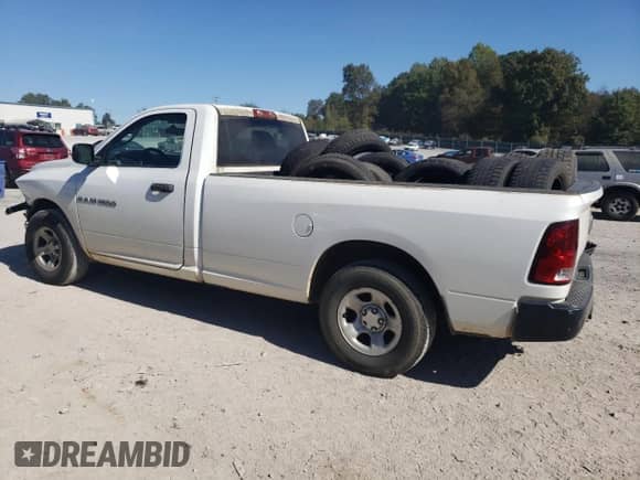 2012 Ram 1500 ST z VIN 3C6JD6DP7CG226739, wystawiony jako Copart lot #75513144 z przebiegiem 267 310 mil mil oraz Szkoda całkowita • Salvage title. Historia ofert i sprzedaży dostępna na DreamBid. Obrazek 2.