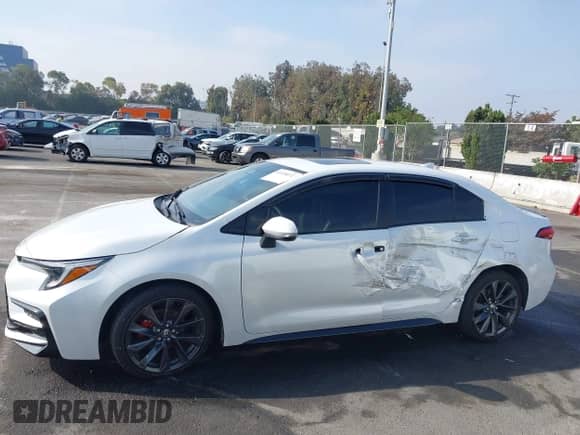 2023 Toyota Corolla XSE с VIN JTDT4MCE7P3514906, выставлен на аукционе IAAI как лот 43228072 с пробегом 15 700 миль миль и . История ставок и продаж доступна на DreamBid. Изображение 14.