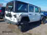 2025 Jeep Wrangler Sport S с VIN 1C4PJXDN2SW523322, выставлен на аукционе IAAI как лот 42694271 с пробегом 945 миль миль и . История ставок и продаж доступна на DreamBid. Изображение 4.