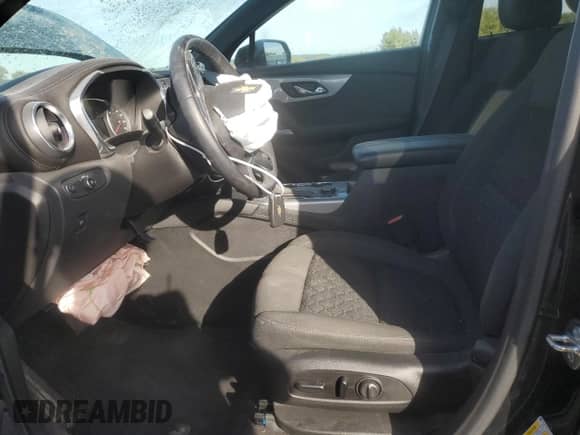 2020 Chevrolet Blazer LT with VIN 3GNKBHRS4LS721416, listed as a Copart auction lot 84742455 with 39,929 mi miles and Non repairable. Bid and sale history available at DreamBid. Image 7.