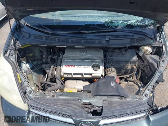 2004 Toyota Sienna XLE z VIN 5TDBA22C54S006680, wystawiony jako IAAI lot #42824647 z przebiegiem Nie podano mil oraz . Historia ofert i sprzedaży dostępna na DreamBid. Obrazek 10.