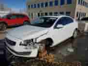 2015 Volvo S60 T5 Premier с VIN YV1612TK9F1347954, выставлен на аукционе Copart как лот 43067315 с пробегом 73 474 миль миль и Списание • Salvage title. История ставок и продаж доступна на DreamBid. Изображение 1.