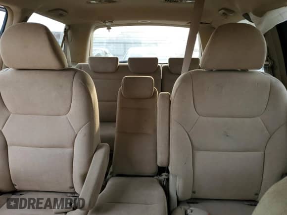 2005 Honda Odyssey EX с VIN 5FNRL38495B024362, выставлен на аукционе Copart как лот 80073415 с пробегом 217 177 миль миль и Списание • Salvage title. История ставок и продаж доступна на DreamBid. Изображение 10.