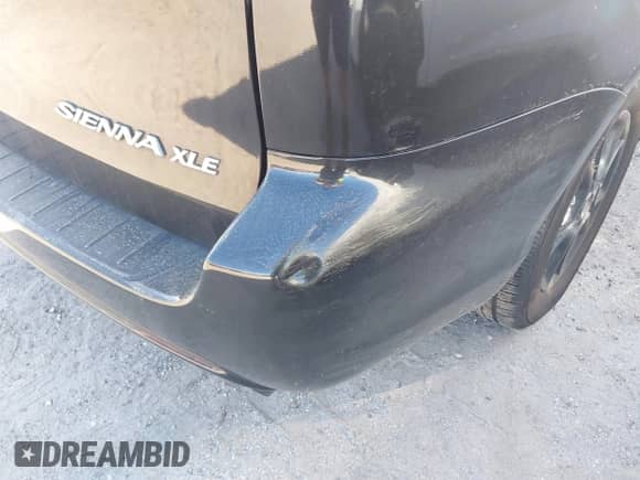 2006 Toyota Sienna XLE z VIN 5TDZA22C06S511978, wystawiony jako IAAI lot #41551414 z przebiegiem 228 839 mil mil oraz . Historia ofert i sprzedaży dostępna na DreamBid. Obrazek 12.