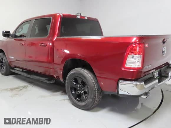 2022 Ram 1500 Big Horn z VIN 1C6RREFT6NN431035, wystawiony jako Copart lot #84985465 z przebiegiem 22 486 mil mil oraz Szkoda całkowita • Salvage title. Historia ofert i sprzedaży dostępna na DreamBid. Obrazek 4.