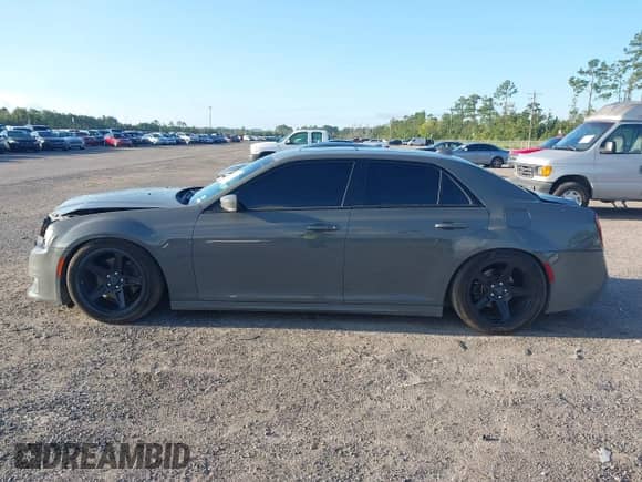 2018 Chrysler 300 S с VIN 2C3CCABT9JH274820, выставлен на аукционе IAAI как лот 43172463 с пробегом 73 162 миль миль и . История ставок и продаж доступна на DreamBid. Изображение 14.