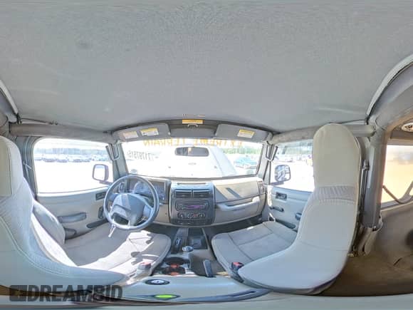 2004 Jeep Wrangler SE с VIN 1J4FA29104P711252, выставлен на аукционе Copart как лот 71797515 с пробегом Не указан миль и Списание • Salvage title. История ставок и продаж доступна на DreamBid. Изображение 16.