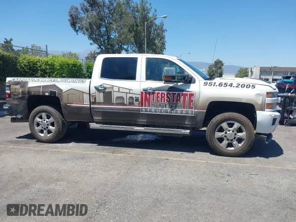 2018 Chevrolet Silverado 2500HD LTZ с VIN 1GC1KWEY7JF154848, выставлен на аукционе IAAI как лот 42864395 с пробегом 201 028 миль миль и . История ставок и продаж доступна на DreamBid. Изображение 14.