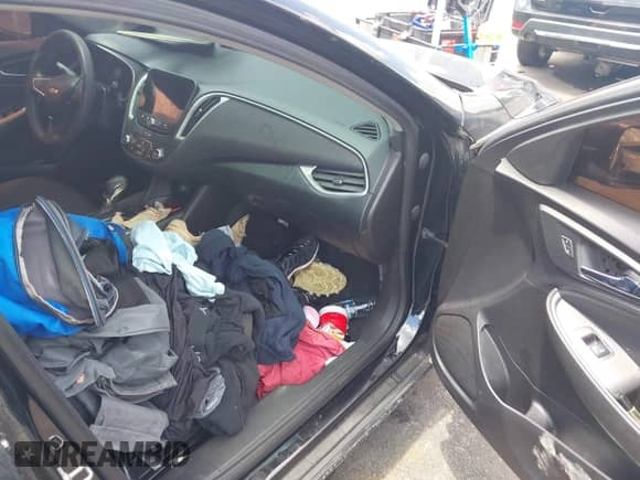 2021 Chevrolet Malibu LS с VIN 1G1ZB5ST7MF074713, выставлен на аукционе IAAI как лот 42434650 с пробегом 98 945 миль миль и . История ставок и продаж доступна на DreamBid. Изображение 5.