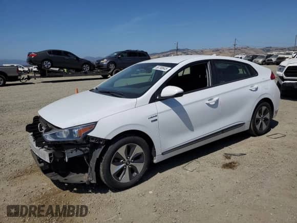 2019 Hyundai Ioniq с VIN KMHC75LH2KU044726, выставлен на аукционе Copart как лот 58798645 с пробегом 42 767 миль миль и Списание • Salvage title. История ставок и продаж доступна на DreamBid. Изображение 1.