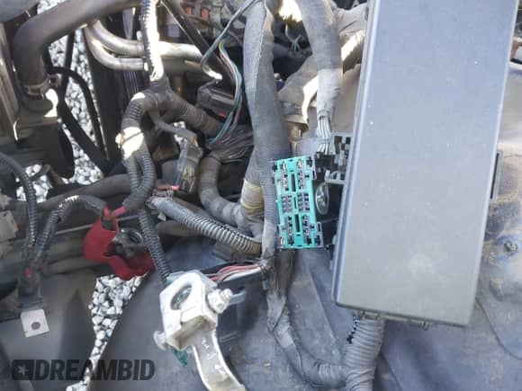 2005 Jeep Grand Cherokee Limited with VIN 1J8HR58245C677238, listed as a IAAI auction lot 41730828 with Not provided miles and . Bid and sale history available at DreamBid. Image 13.