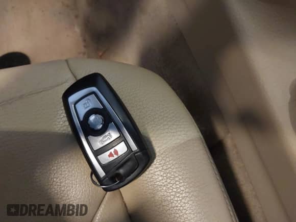 2012 BMW 3 Series 335i с VIN WBA3A9G51CNN67418, выставлен на аукционе IAAI как лот 43070962 с пробегом 119 436 миль миль и . История ставок и продаж доступна на DreamBid. Изображение 11.