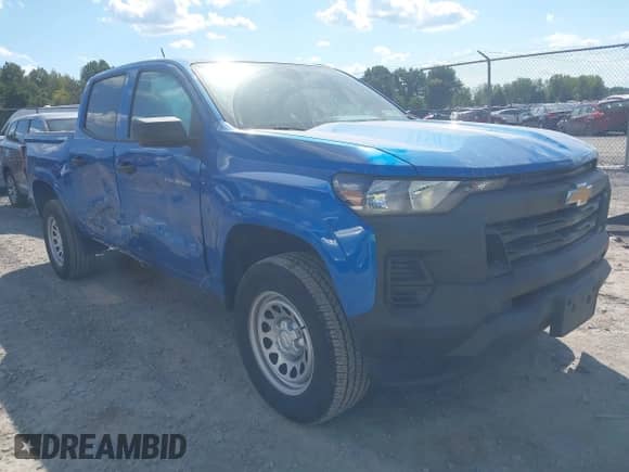 2023 Chevrolet Colorado 4WD Work Truck z VIN 1GCGTBEC8P1131668, wystawiony jako IAAI lot #43142653 z przebiegiem 30 405 mil mil oraz . Historia ofert i sprzedaży dostępna na DreamBid. Obrazek 1.