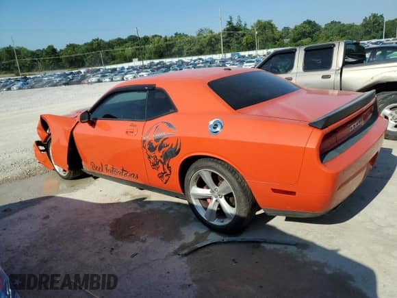 2008 Dodge Challenger SRT-8 z VIN 2B3LJ74W18H302133, wystawiony jako Copart lot #65542105 z przebiegiem 101 504 mil mil oraz Nie do naprawy • Non repairable. Historia ofert i sprzedaży dostępna na DreamBid. Obrazek 2.