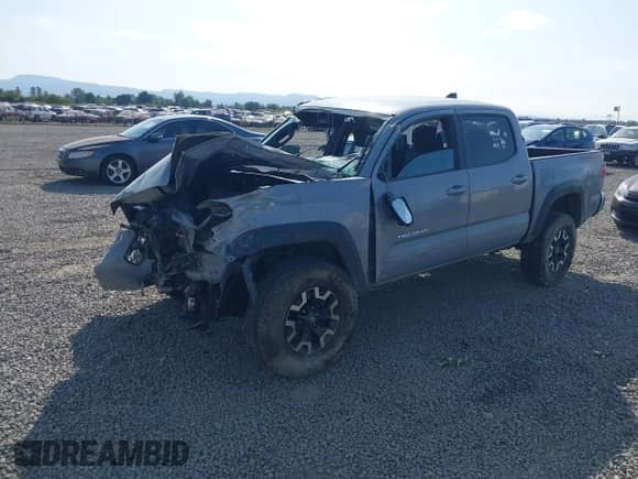 2021 Toyota Tacoma SR с VIN 3TMCZ5AN0MM373858, выставлен на аукционе IAAI как лот 42506451 с пробегом Не указан миль и . История ставок и продаж доступна на DreamBid. Изображение 19.