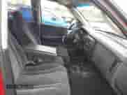 2003 Dodge Dakota Sport z VIN 1D7HG38X63S212434, wystawiony jako IAAI lot #42030739 z przebiegiem 181 098 mil mil oraz . Historia ofert i sprzedaży dostępna na DreamBid. Obrazek 5.