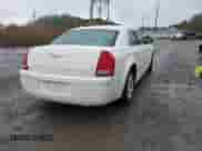 2005 Chrysler 300 Touring с VIN 2C3JA53G45H590265, выставлен на аукционе IAAI как лот 43527717 с пробегом 209 750 миль миль и . История ставок и продаж доступна на DreamBid. Изображение 4.