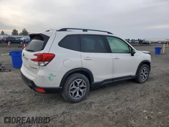 2021 Subaru Forester Premium with VIN JF2SKAJC9MH481425, listed as a Copart auction lot 87195765 with 49,514 mi miles and Salvage title. Bid and sale history available at DreamBid. Image 3.