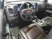 2018 Chevrolet Colorado 4WD ZR2 z VIN 1GCRTEE19J1215806, wystawiony jako Copart lot #70989415 z przebiegiem 26 363 mil mil oraz Szkoda całkowita • Salvage title. Historia ofert i sprzedaży dostępna na DreamBid. Obrazek 8.