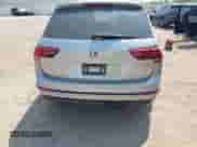 2020 Volkswagen Tiguan SE с VIN 3VV2B7AX7LM127578, выставлен на аукционе IAAI как лот 43213632 с пробегом 86 588 миль миль и . История ставок и продаж доступна на DreamBid. Изображение 16.