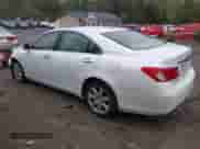 2007 Lexus ES 330 z VIN JTHBJ46G272141599, wystawiony jako IAAI lot #43296717 z przebiegiem 176 635 mil mil oraz . Historia ofert i sprzedaży dostępna na DreamBid. Obrazek 3.