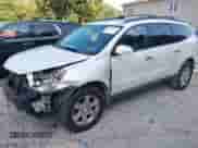2012 Chevrolet Traverse 1LT z VIN 1GNKVGED6CJ166964, wystawiony jako IAAI lot #42913829 z przebiegiem 132 755 mil mil oraz . Historia ofert i sprzedaży dostępna na DreamBid. Obrazek 2.