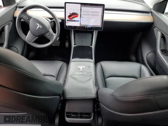 2021 Tesla Model Y Long Range with VIN 5YJYGDEE8MF072033, listed as a Copart auction lot 81556655 with 43,132 mi miles and Salvage title. Bid and sale history available at DreamBid. Image 8.