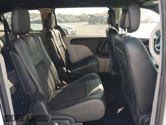2019 Dodge Grand Caravan SXT z VIN 2C4RDGCG8KR707952, wystawiony jako Copart lot #80680925 z przebiegiem 168 059 mil mil oraz Szkoda całkowita • Salvage title. Historia ofert i sprzedaży dostępna na DreamBid. Obrazek 11.